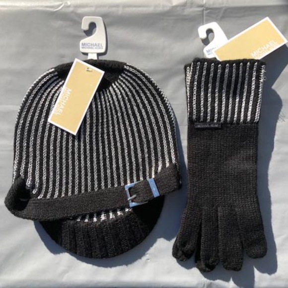 MICHAEL Michael Kors Accessories - Michael Kors Hat and gloves set. New.